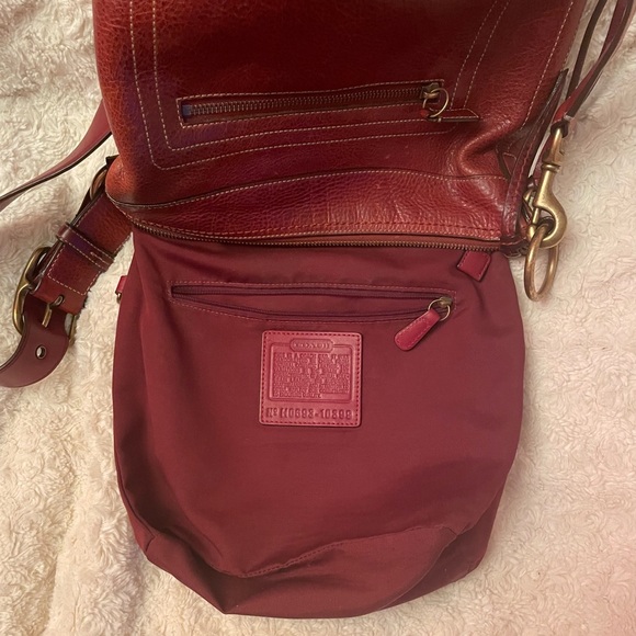 Vintage Rare Coach Leather Chelsea Equestrian Laced Crossbody in Reddish Brown - Picture 15 of 15